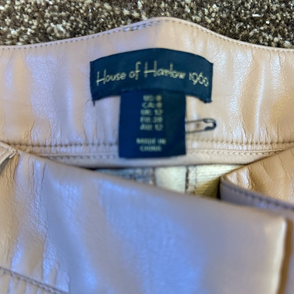 House of Harlow 1960 Camel Faux Leather Women's Trousers - Picture 2 of 3